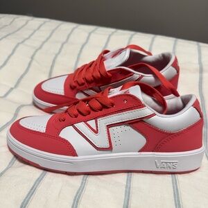 NEW Vans Lowland ComfyCush Sneaker